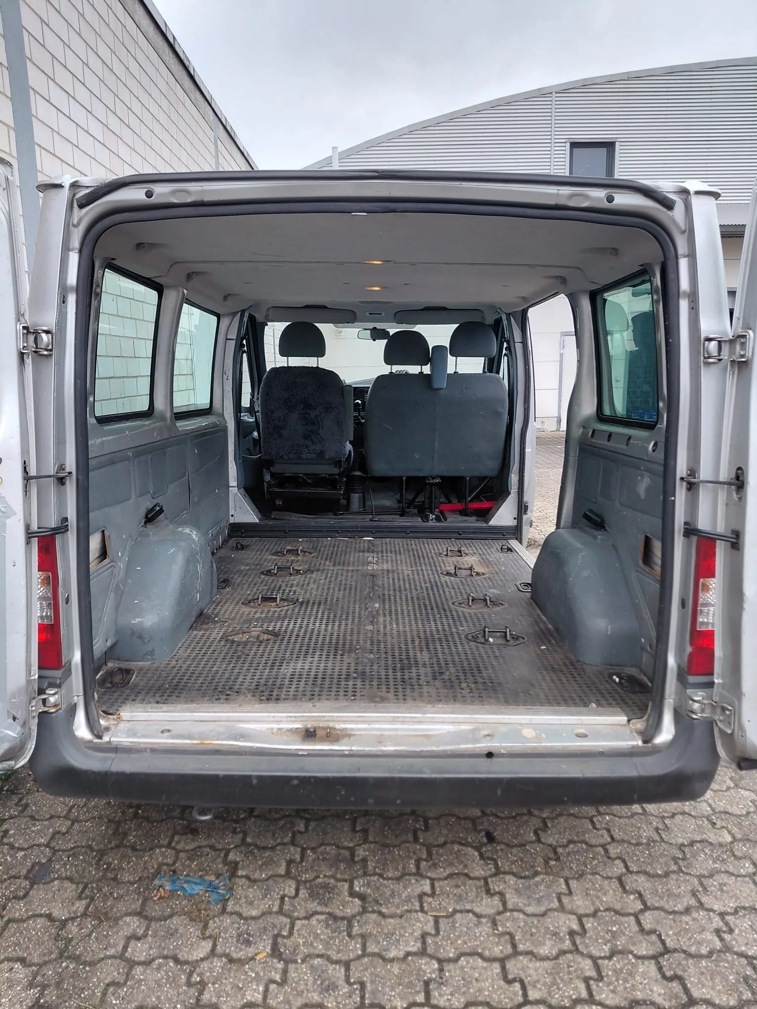 Ford Transit - Fahrzeug 5 Ladefläche